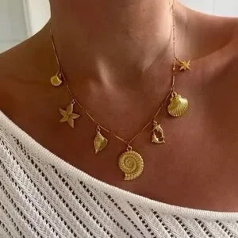 Shell Starfish Star Love Pendant Necklace Round for Women